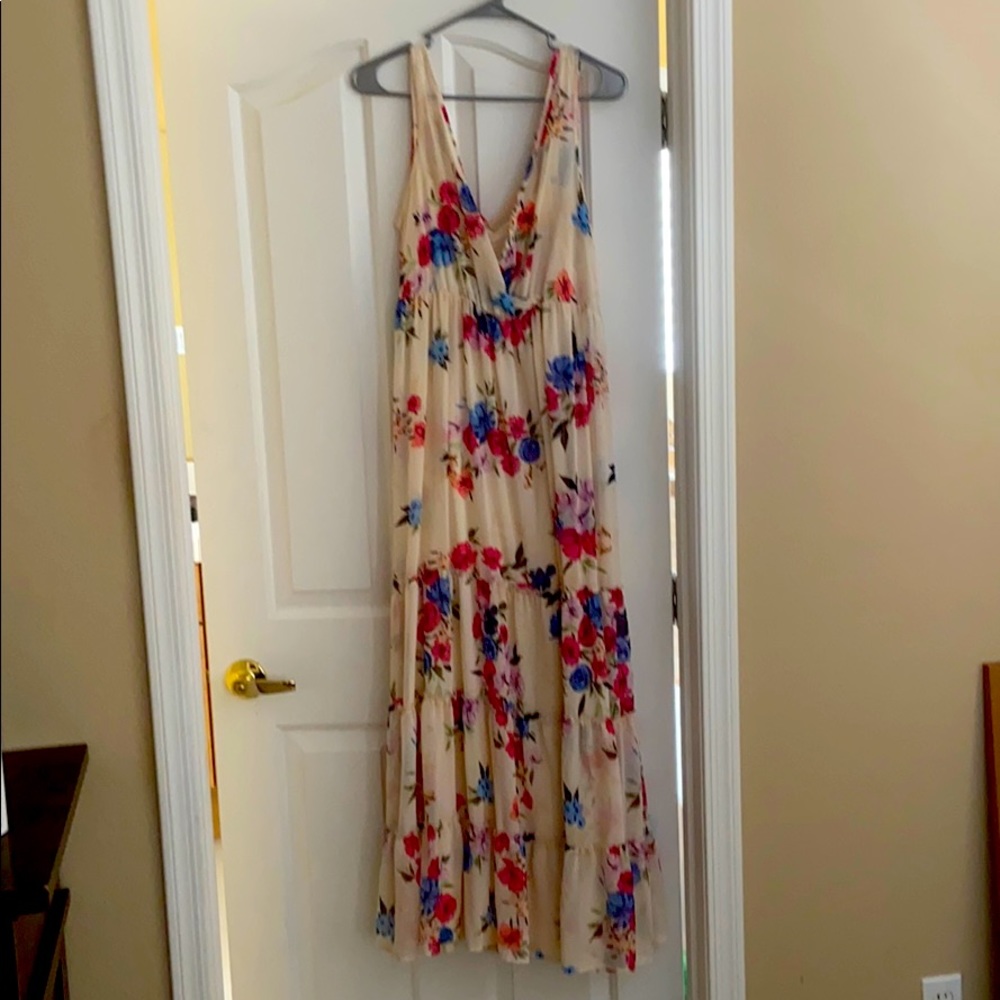 Women’s floral maxi dress